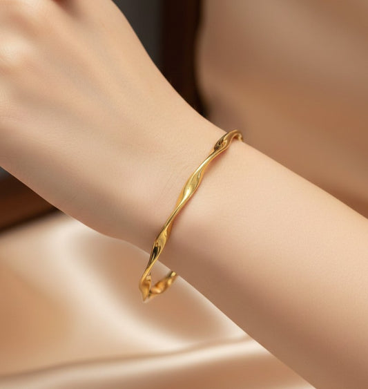 Anti Tarnish Bangle Twisted Wave Band 18K Gold Plated